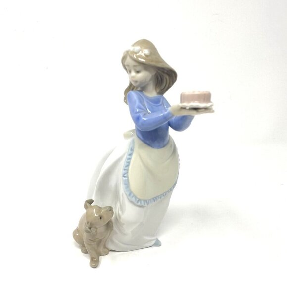 NAO By Lladro Puppy\'s Birthday Girl #1045 Preowned Vintage Collectible